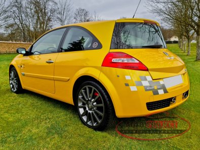 Renault Mégane II Coupe RS F1 TEAM R26 2.0 i 16V Turbo 230 cv