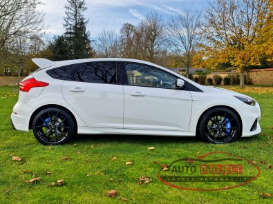 FORD FOCUS III 2.3 TURBO 350 RS - 6