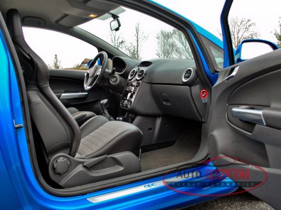 OPEL CORSA IV 1.6 TURBO 192 OPC - 16