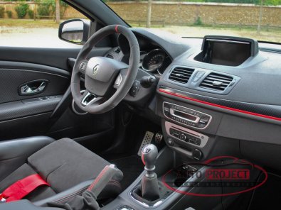 RENAULT MEGANE III COUPE 2.0 TURBO 275 RS TROPHY-R N&deg;068 - 14