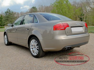 AUDI A4 III 1.9 TDI 116 AMBITION LUXE - 3