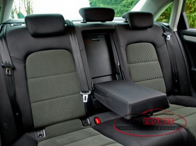 AUDI A4 IV 2.0 TDI 143 DPF AMBIENTE - 15