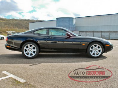 JAGUAR XK8 COUPE 4.0 V8 294 - 6