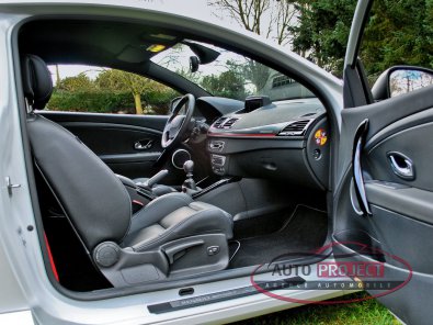 RENAULT MEGANE III COUPE 2.0 TURBO 265 RS LUXE - 16