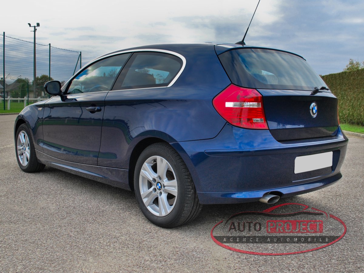 BMW SERIE 1 E81 118D 143 EDITION CONNECTED DRIVE - Voiture d