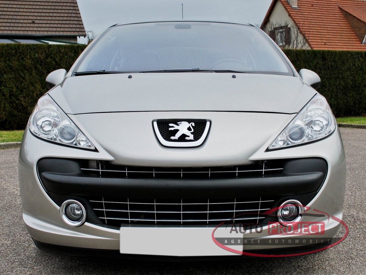 Enjoliveur anti brouillard pour PEUGEOT 207 PHASE 2 d'occasion