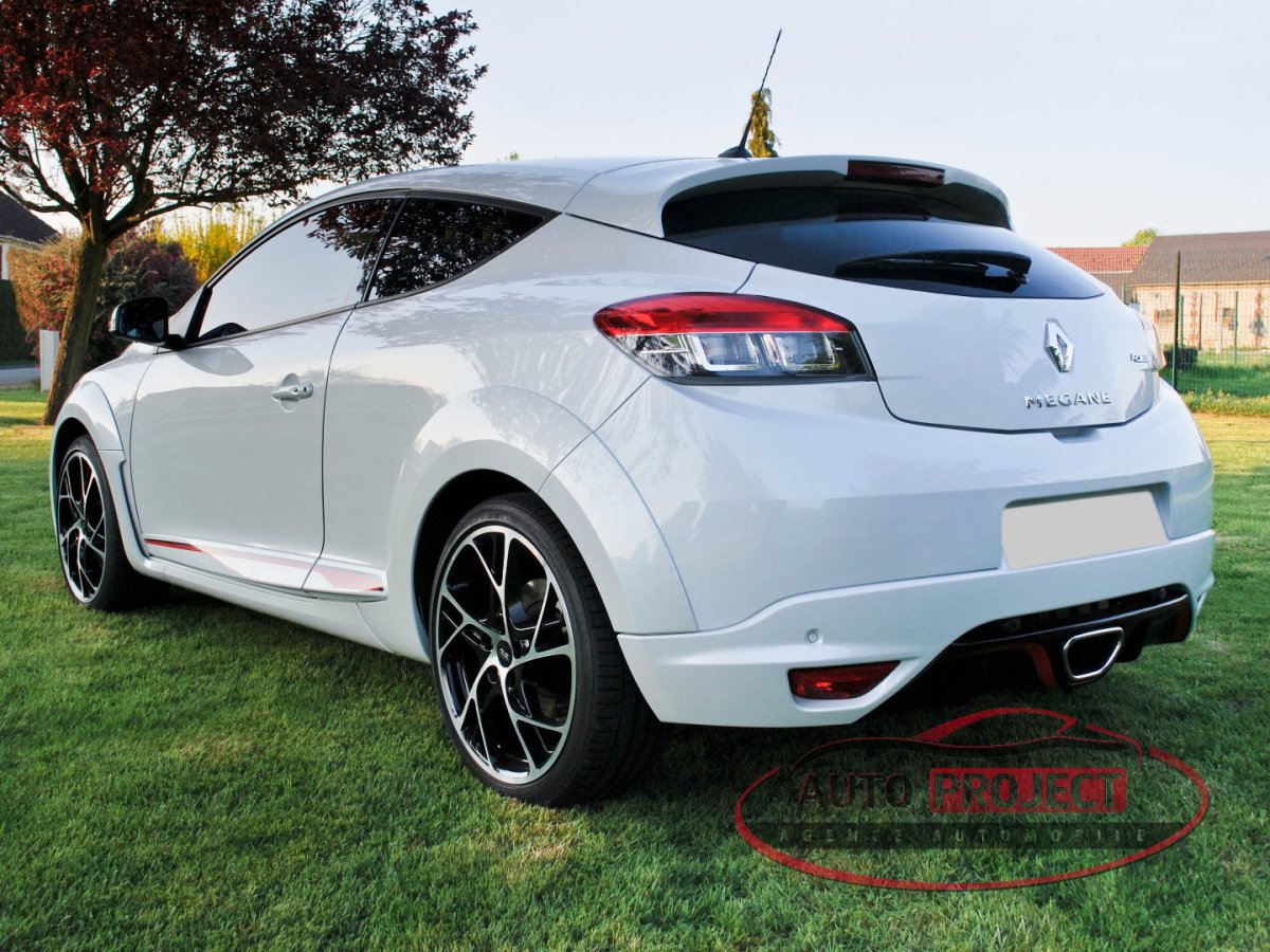 http://www.autoproject.fr/uploads/annonceauto_images/91/91-2-renault-megane-iii-coupe-2-0-turbo-265-rs-luxe.jpg