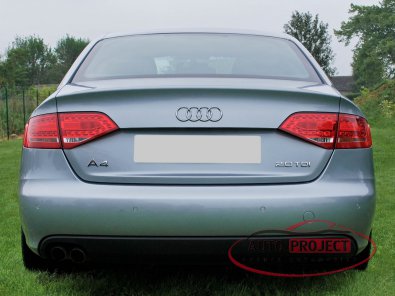 AUDI A4 IV 2.0 TDI 143 DPF S LINE - 4