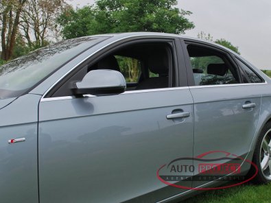 AUDI A4 IV 2.0 TDI 143 DPF S LINE - 9